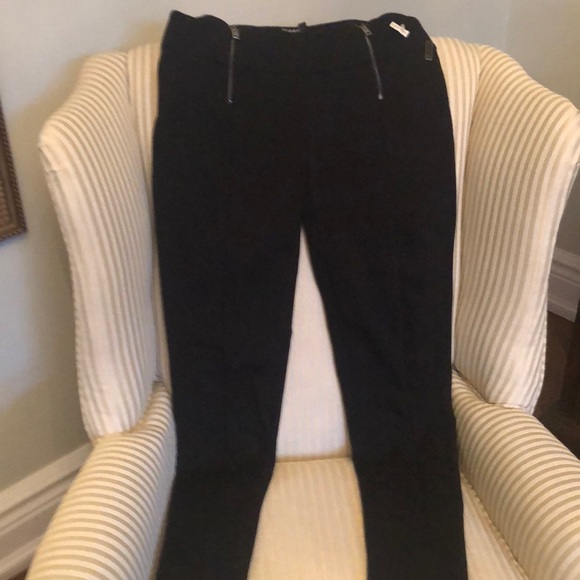 Byblos black casual pants with zippers in front - Picture 3 of 4